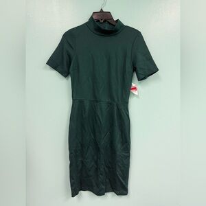Love..ady mock neck midi dress in spruce size small